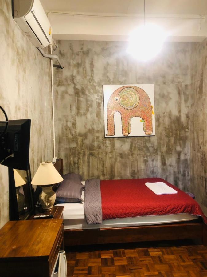 Bee Friend Hostel Chiang Mai Eksteriør billede
